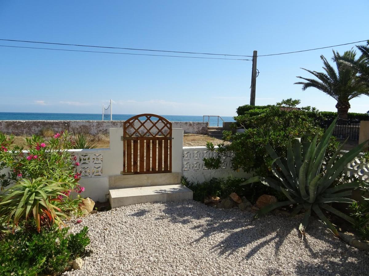 Villa At Seafront With Private Garden-655 Denia Kültér fotó