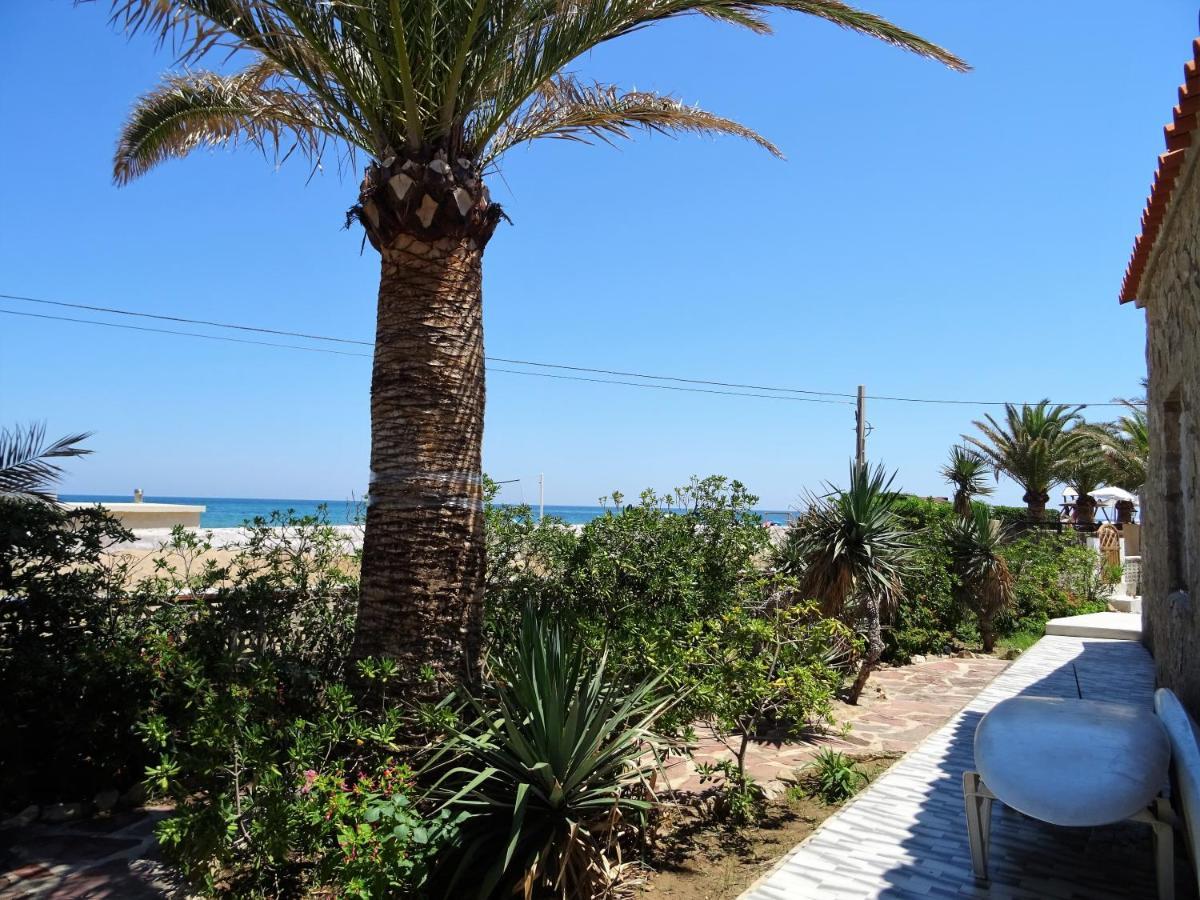 Villa At Seafront With Private Garden-655 Denia Kültér fotó